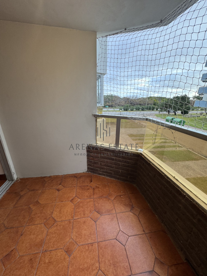 Apartamento ID.3766 - Apartamento en venta de 3 dormitorios en primera linea de la Mansa 