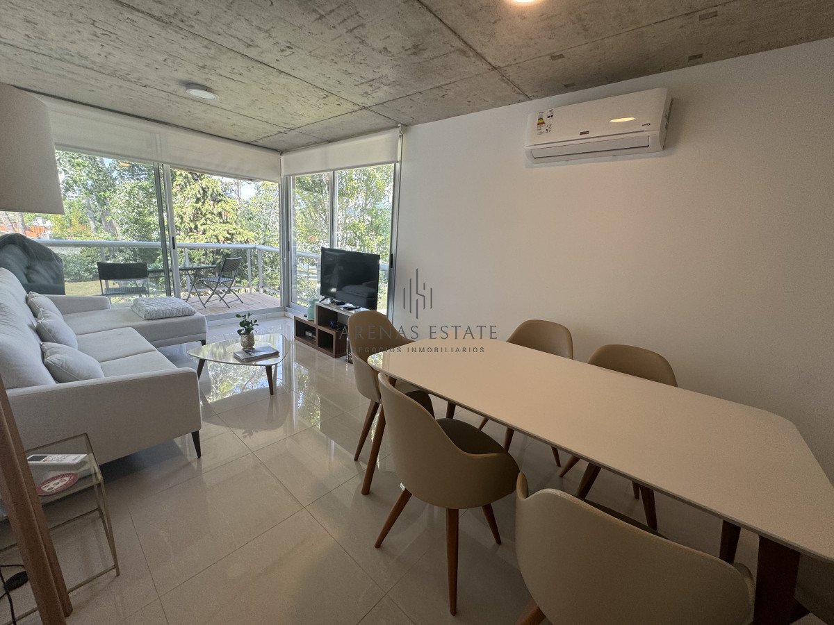 Apartamento ID.3529 - Apartamento de dos dormitorios en venta en zona mansa Punta del Este 