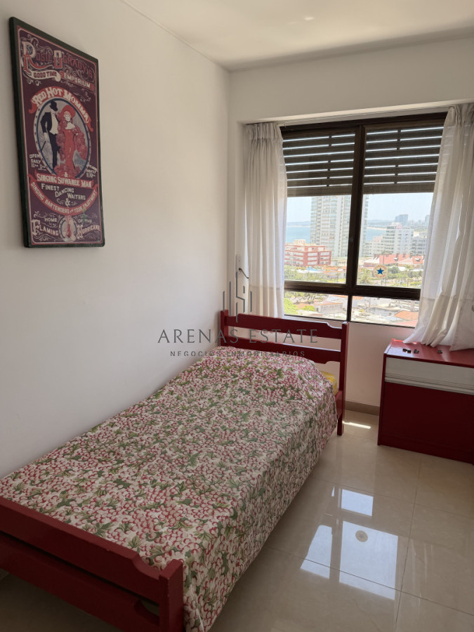 Apartamento ID.4125 - Apartamento de 3 dormitorios en venta en primera linea de la Brava