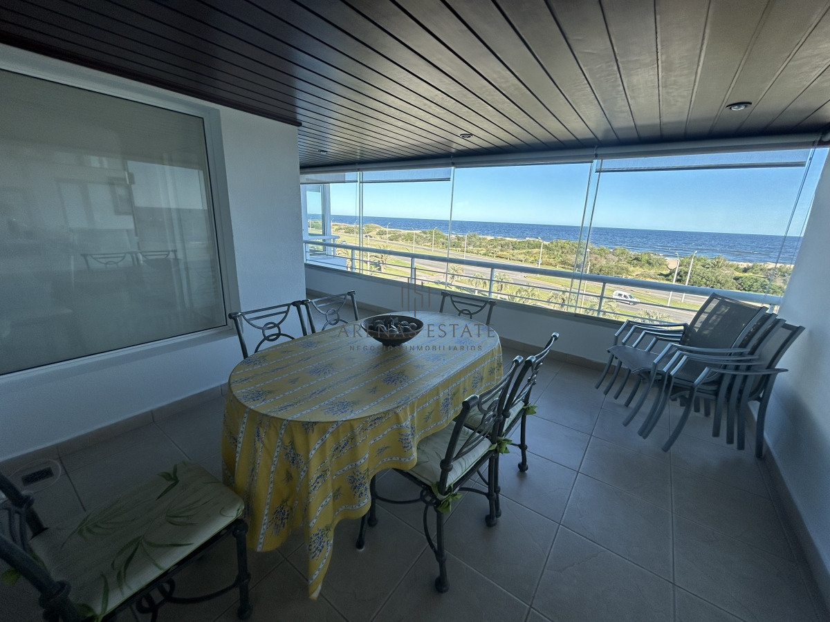 Apartamento ID.2029 - Excecpcional apartamento de 3 dormitorios en vena en Punta del Este , zona Brava 