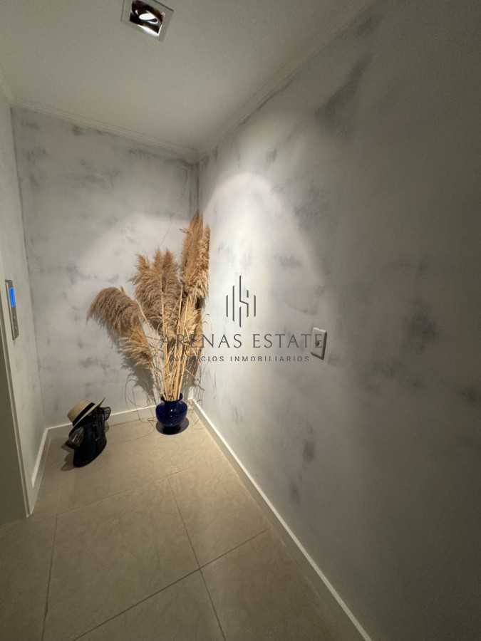 Apartamento ID.2989 - Apartamento de 3 dormitorios y dependencia de servicio en primera linea de la Mansa 
