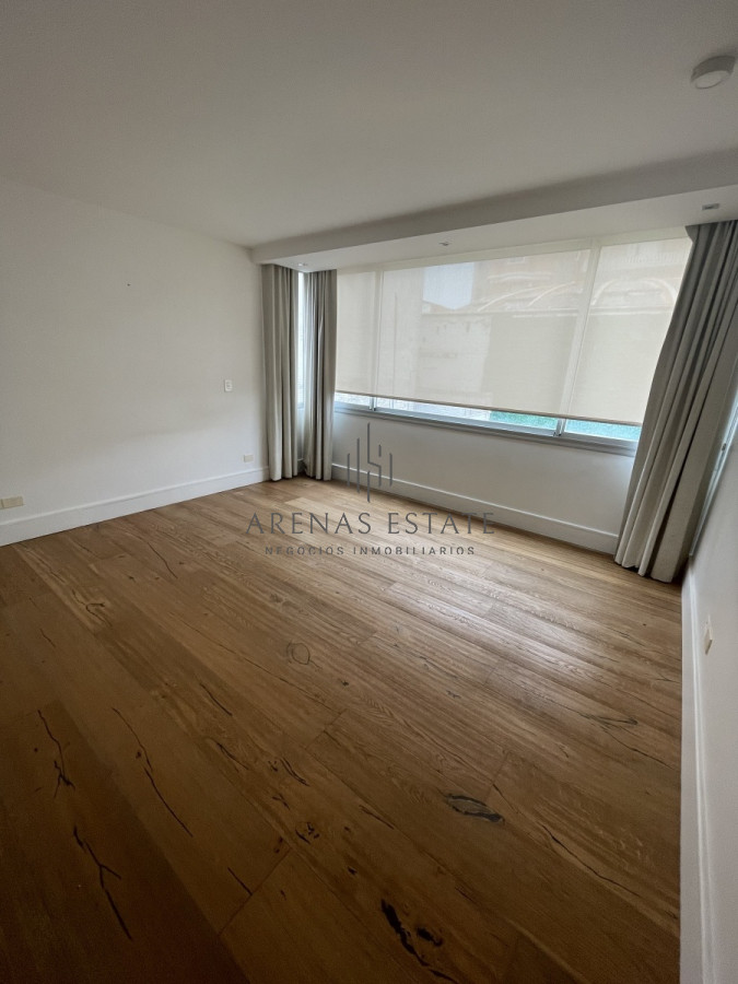 Apartamento ID.1122 - Excelente apartamento en venta en Punta del Este