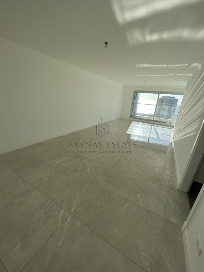 Apartamento ID.1949 - Apartamento de 3 dormitorios y servicio en Punta del este 