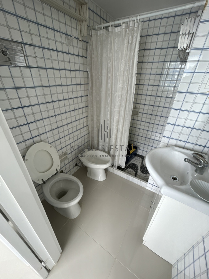 Apartamento ID.1973 - Espectacular apartamento en venta en zona de la Brava , 3 dormitorios mas servicio 