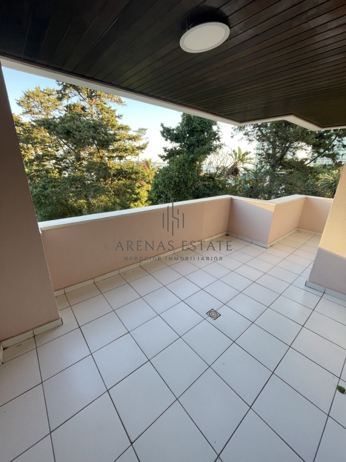 Apartamento ID.1347 - Apartamento en venta en playa mansa , Punta del Este 