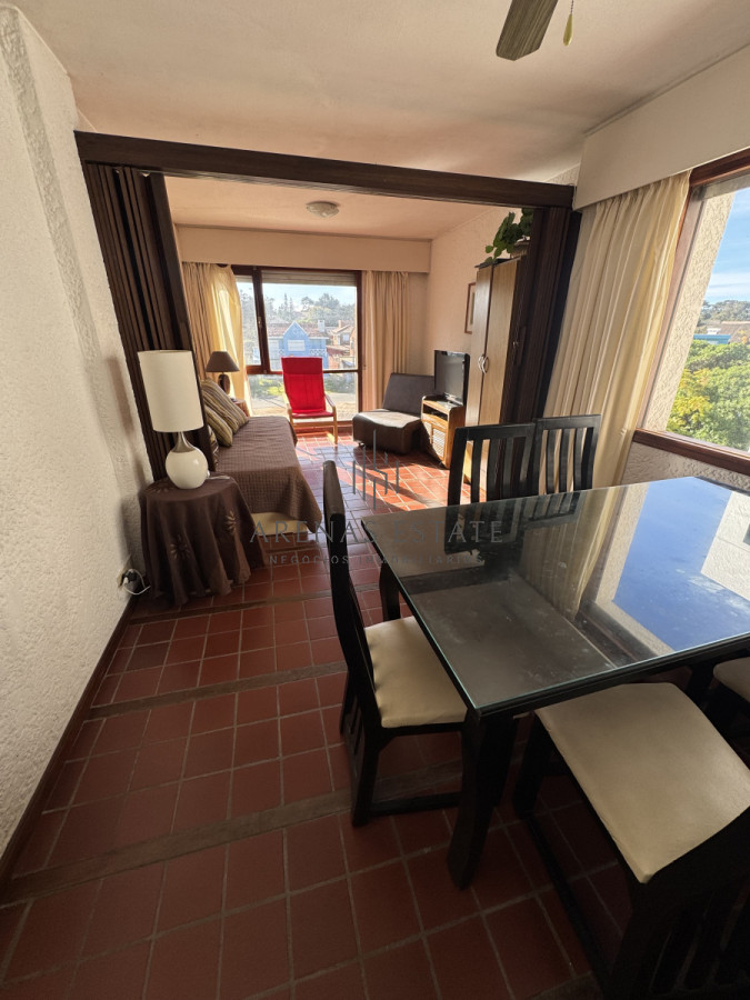 Apartamento ID.3730 - Apartamento en venta de 1 dormitorio en primera linea de Playa Mansa 