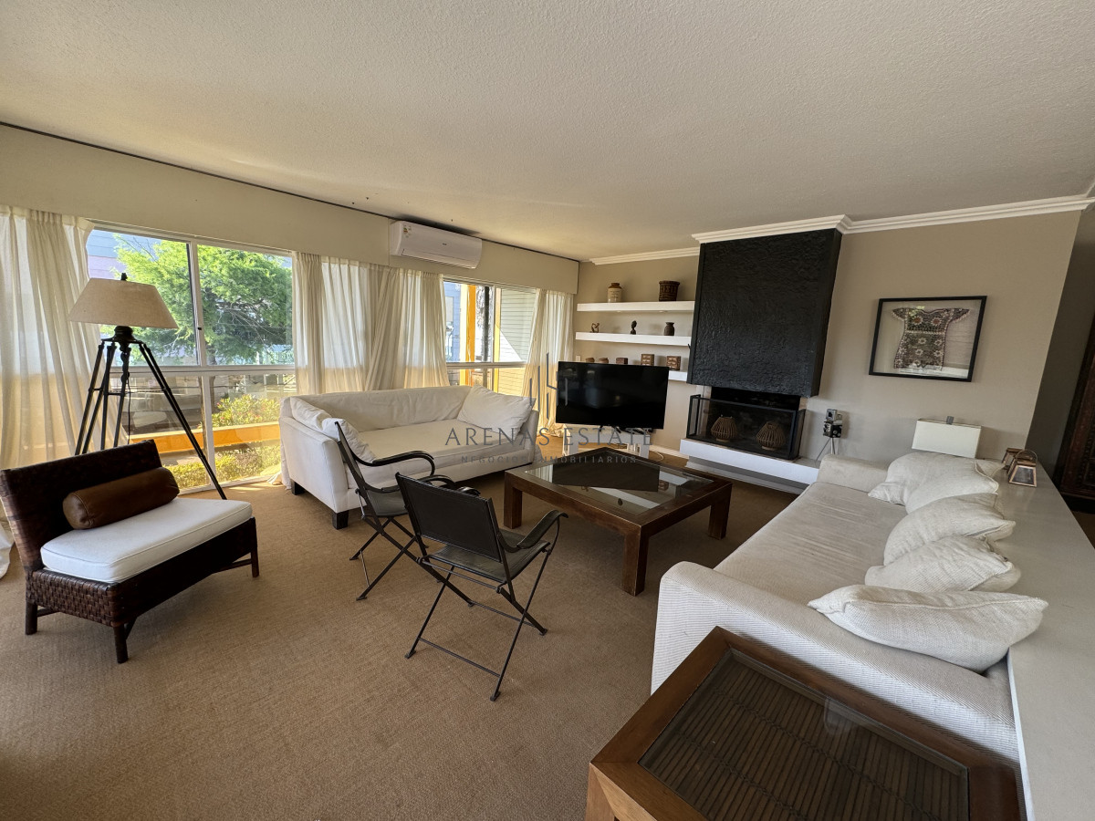 Apartamento ID.3226 - Apartamento en venta de 3 dormitorios en Punta del Este 