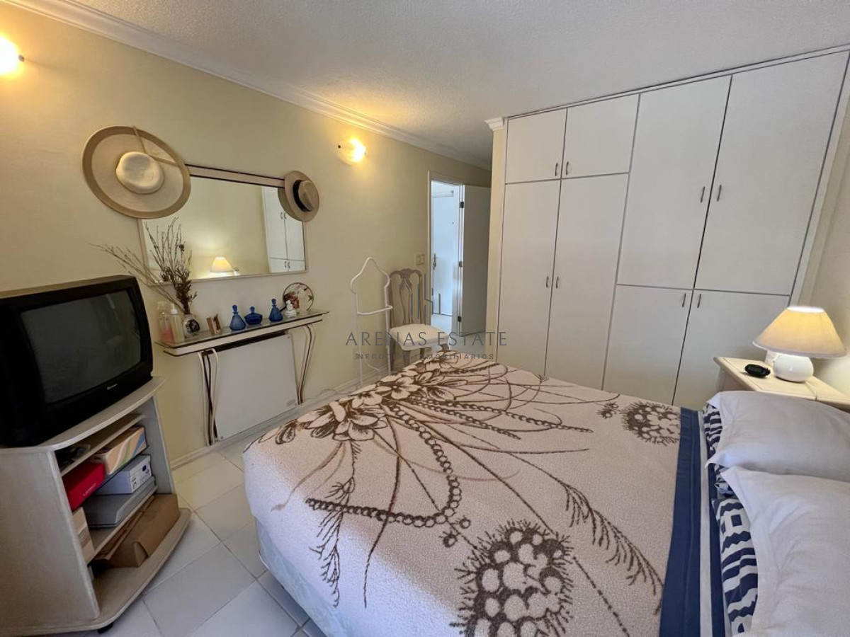 Apartamento ID.2782 - Apartamento en venta de 1 dormitorio y medio en Punta del Este 