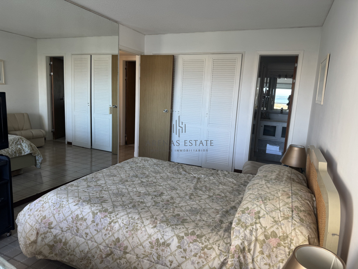 Apartamento ID.4032 - Apartamento de 2 dormitorios en venta en Punta del Este