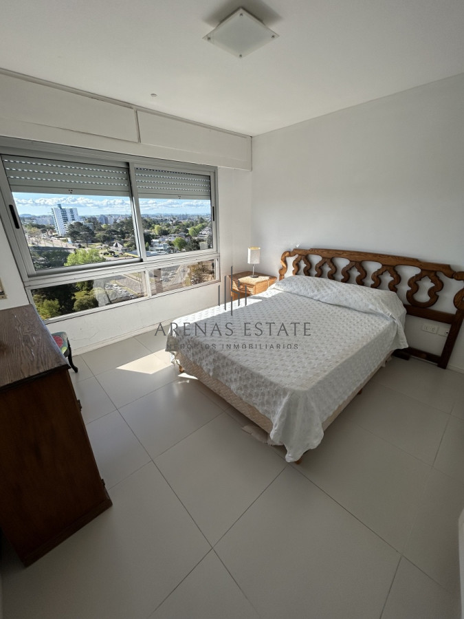 Apartamento ID.1878 - Apartamento en venta de 3 dormitorios en Punta del Este