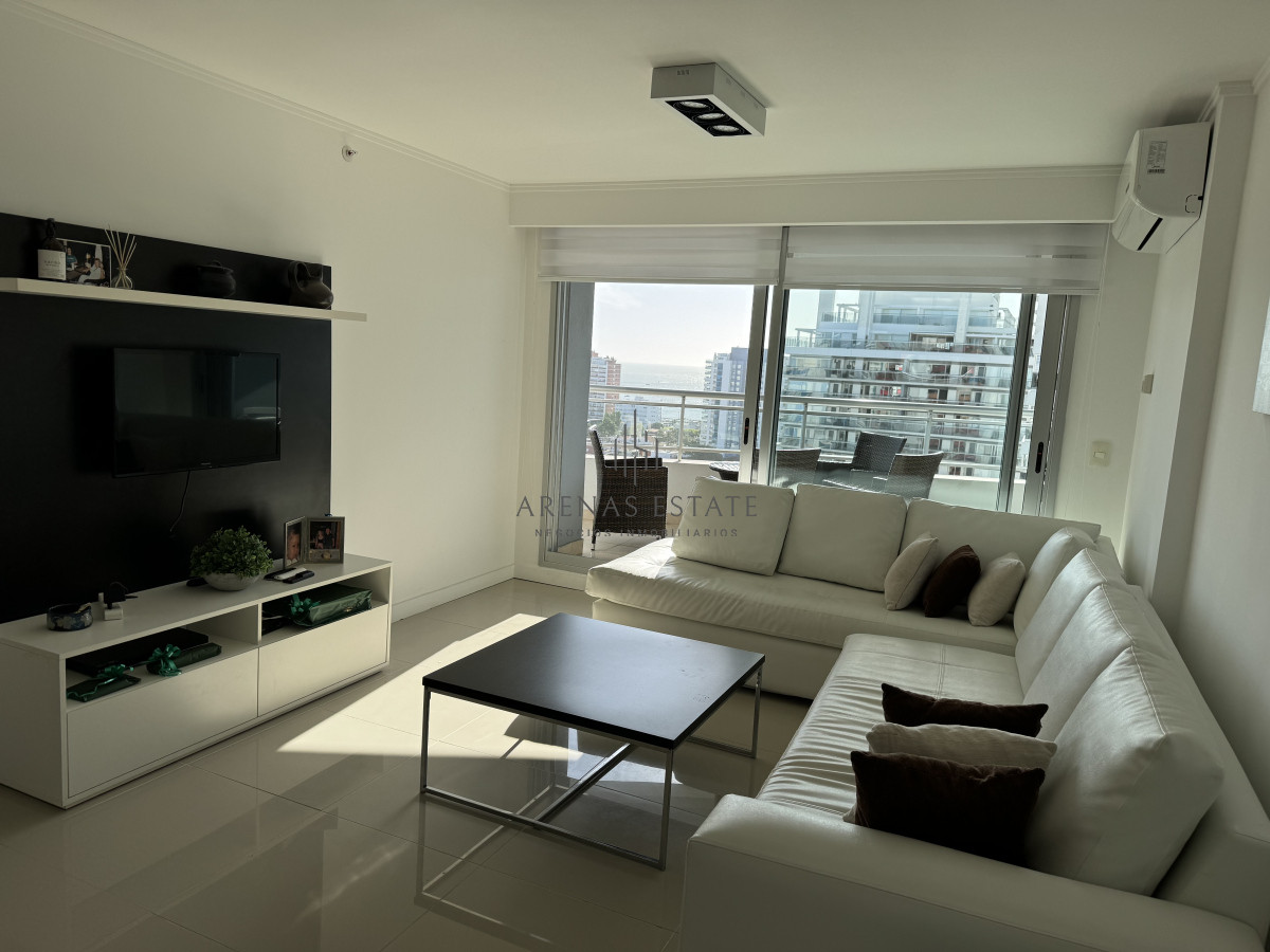 Apartamento ID.3385 - Apartamento de 3 dormitorios en venta en Punta del Este 
