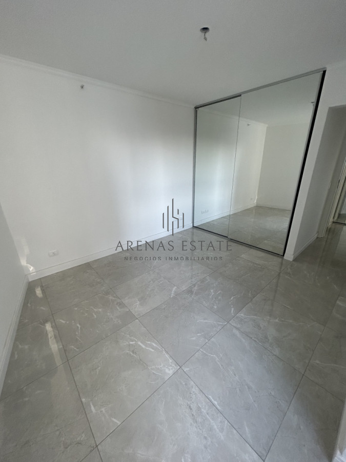 Apartamento ID.1949 - Apartamento de 3 dormitorios y servicio en Punta del este 