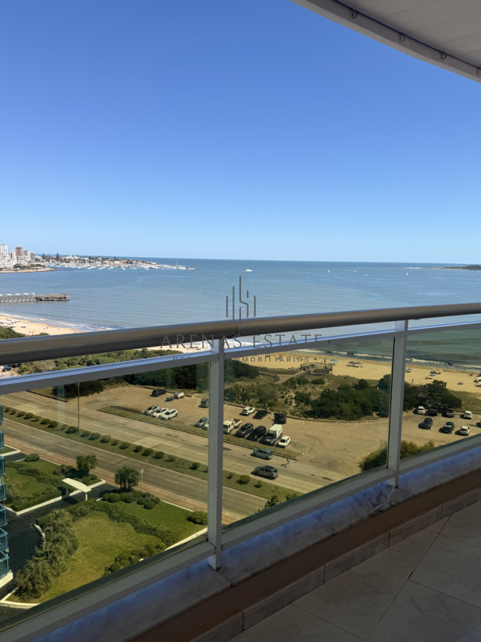 Apartamento ID.4394 - Apartamento en venta en Coral Tower 3 dormitorios , Paya Mansa