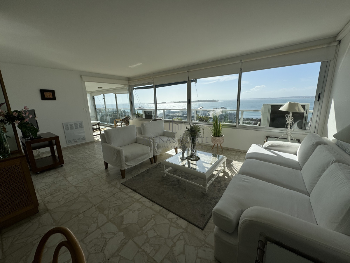 Apartamento ID.3225 - Apartamento de 3 dormitorios en Peninsula , Punta del Este 