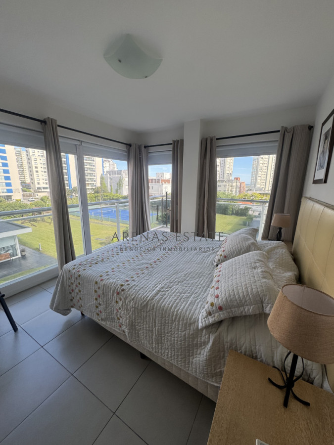 Apartamento ID.4089 - Apartamento de 3 dormitorios en venta en Punta del Este