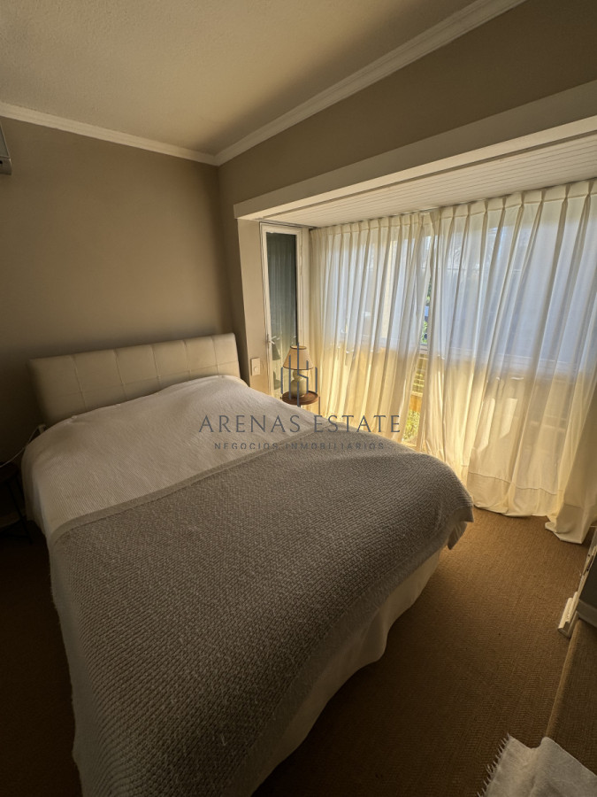 Apartamento ID.3226 - Apartamento en venta de 3 dormitorios en Punta del Este 