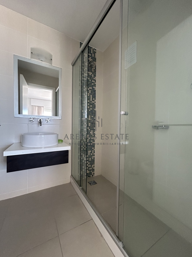 Apartamento ID.2285 - Aprtamento en venta de 3 dormitorios en suite en Punta del Este , Penthouse 