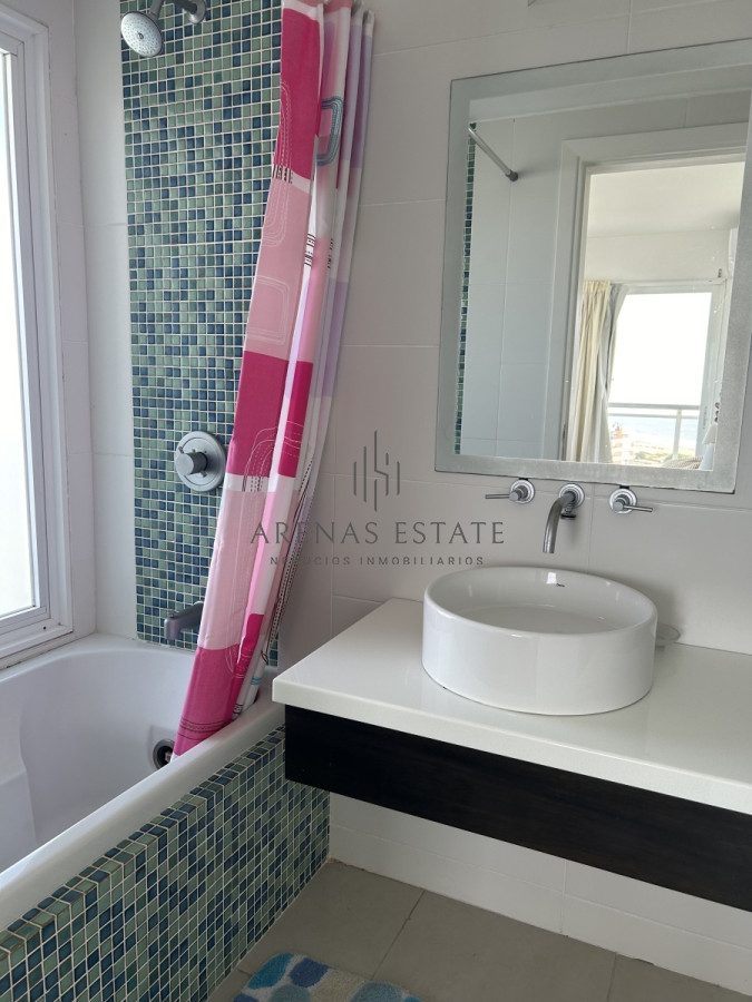 Apartamento ID.2237 - Apartamento de 3 dormitorios en venta en Punta del Este 