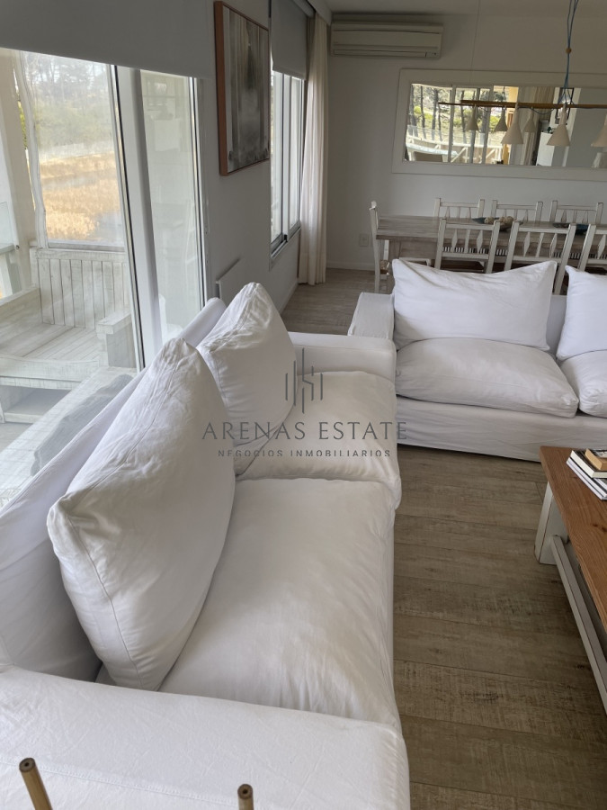 Apartamento ID.1610 - Apartamento de 3 dormitorios con vista al mar , en Brava Punta del Este 