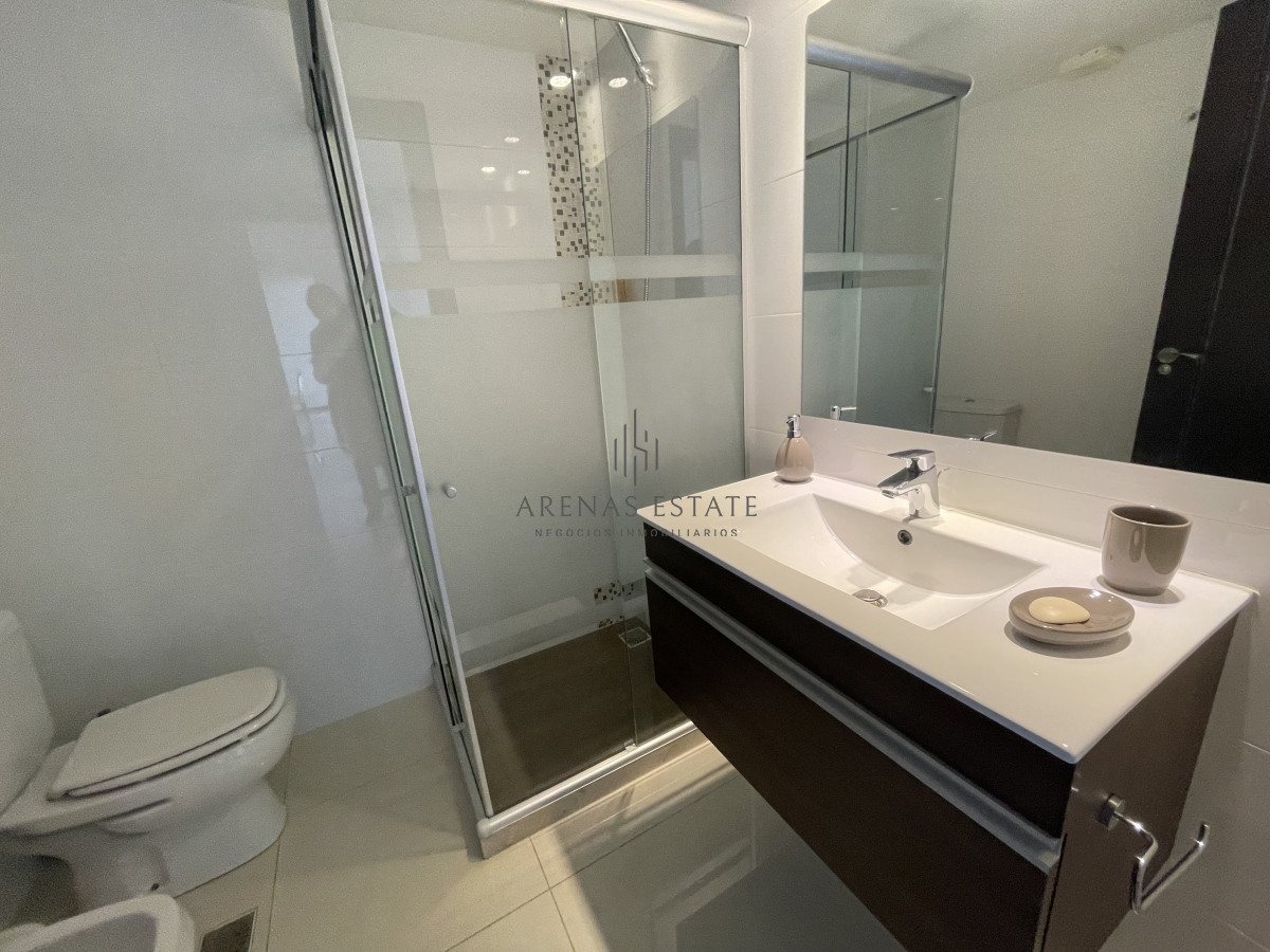 Apartamento ID.1623 -  Apartamento en venta con 3 dormitorios, Roosevelt , Punta del Este 