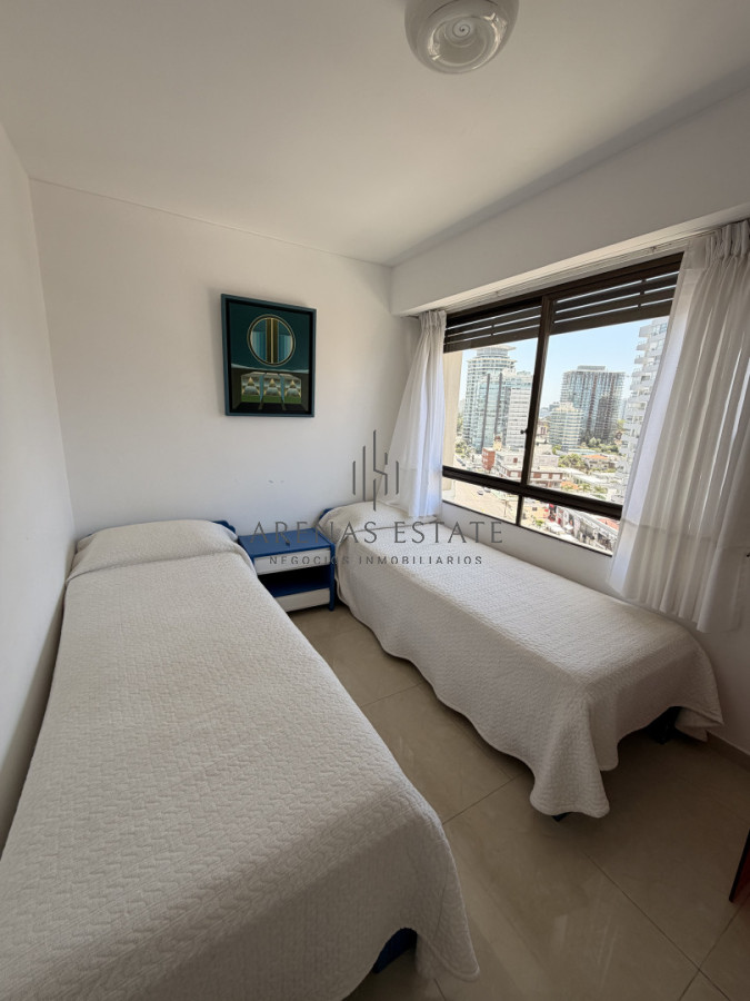 Apartamento ID.4125 - Apartamento de 3 dormitorios en venta en primera linea de la Brava