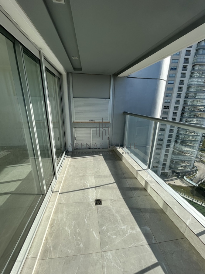Apartamento ID.1949 - Apartamento de 3 dormitorios y servicio en Punta del este 