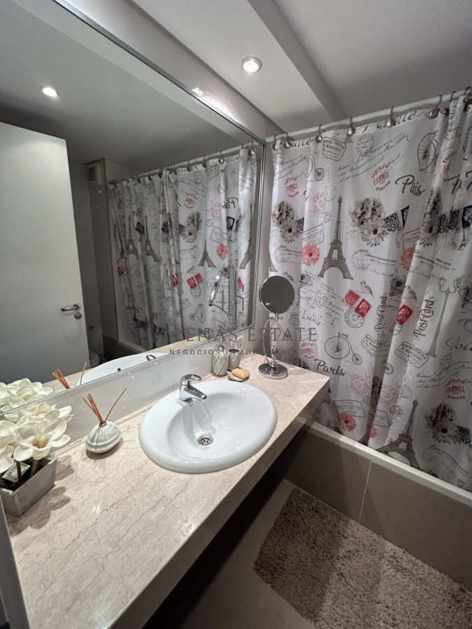 Apartamento ID.2074 - Penthouse en venta en Punta del Este , zona Brava , 3 dormitorios 