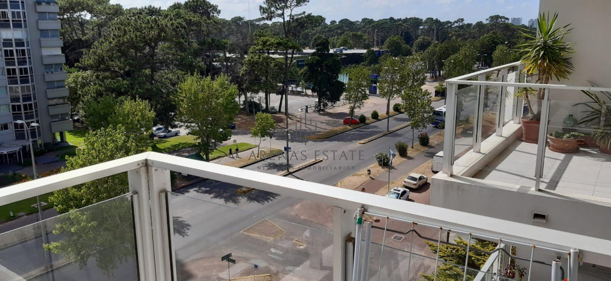 Apartamento ID.2578 - Apartamento de dos dormitorios en venta en Punta del Este 