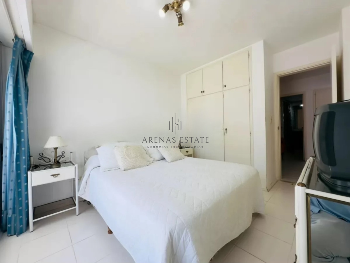 Apartamento ID.2666 - Apartamemento en venta de 1 dormitorio y medio en Punta del Este 