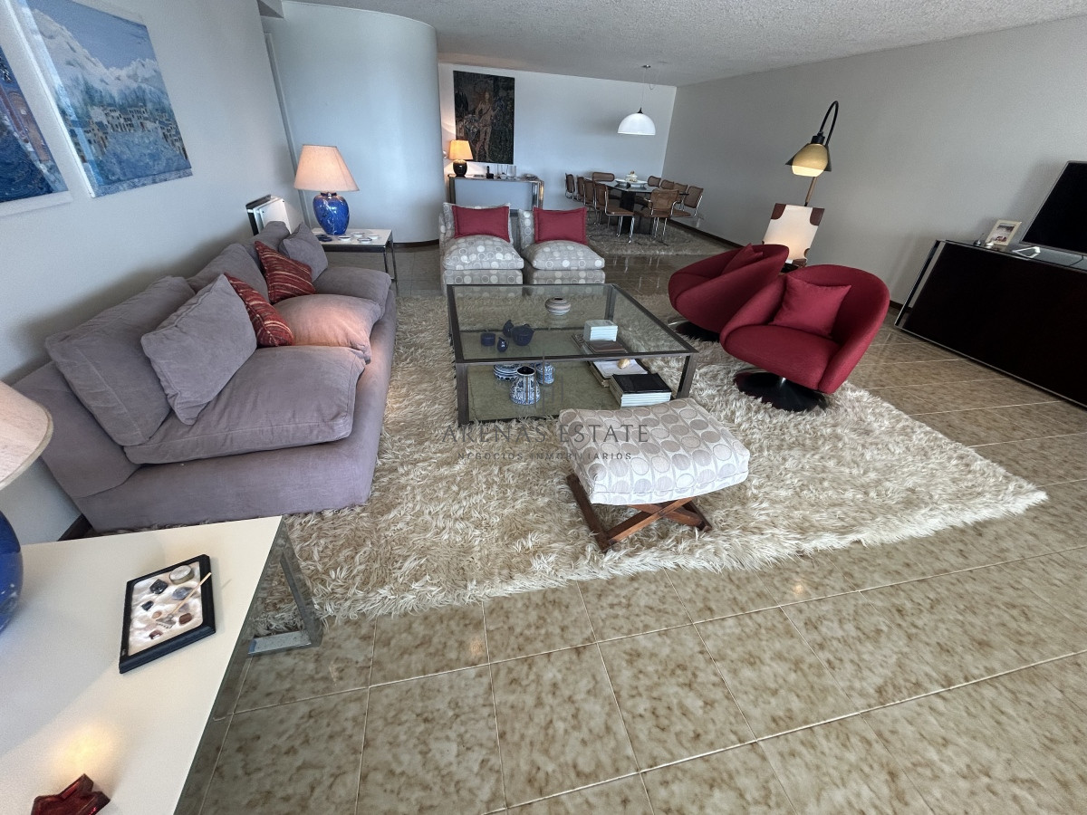Apartamento ID.1729 - Apartamento de 3 dormitorios , Brava Punta del Este
