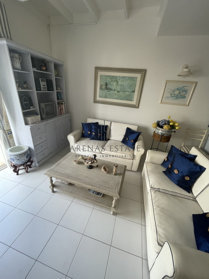 Apartamento ID.825 - Apartamento en venta en Punta del Este, 4 dormitorios 