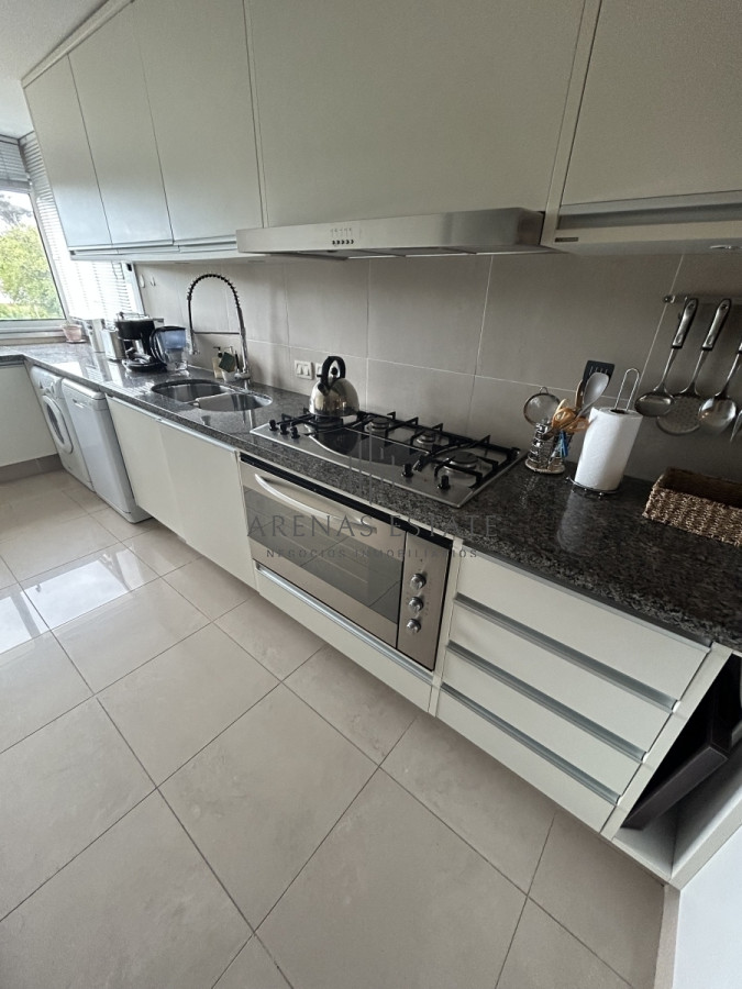 Apartamento ID.2074 - Penthouse en venta en Punta del Este , zona Brava , 3 dormitorios 