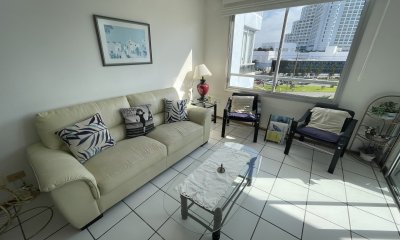 Apartamento de dos dormitorios ubicado en Aidy Grill , Punta del Este