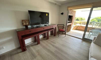 Apartamento de 3 dormitorios en venta en Punta del Este