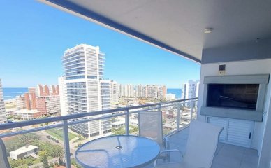 Apartamento de dos dormitorios en venta en Punta del Este