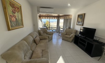 Apartamento en venta de 3 dormitorios en Punta del Este