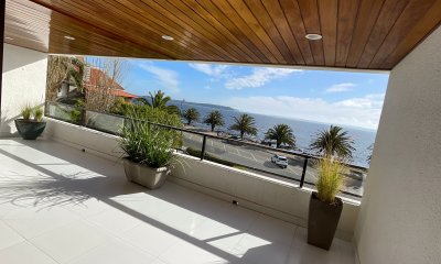 Apartamento en venta zona puerto  Punta del este