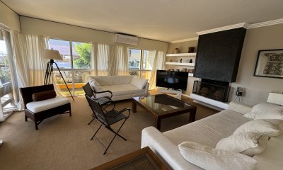 Apartamento en venta de 3 dormitorios en Punta del Este