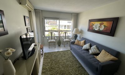 Apartamento de dos dormitorios en Roosevelt , Punta del Este