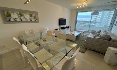 Apartamento  de 3 dormitorios en venta en Punta del Este