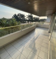 Apartamento de 3 dormitorios , primera linea de la mansa, Punta del Este