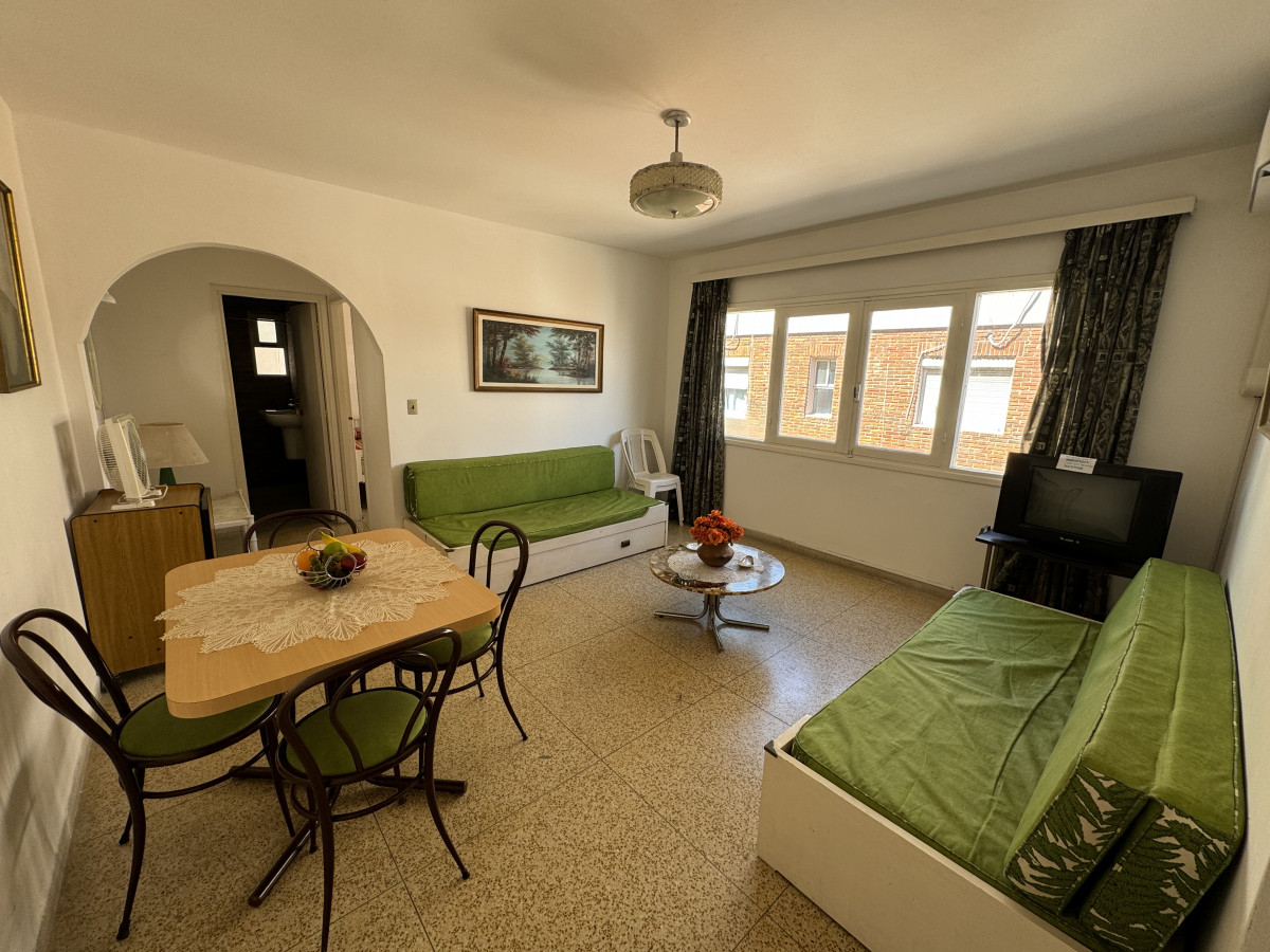 Apartamento en venta de 1 dormitorio en la Peninsula , Punta del Este 