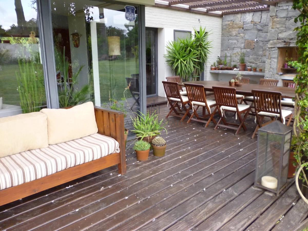 Casa ID.3097 - Casa en alquiler anual , lugano Punta del este 