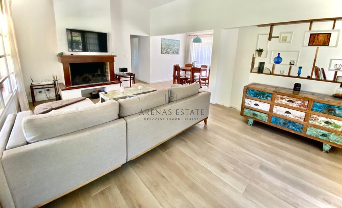 Casa ID.1452 - En venta casa en zona Mansa 