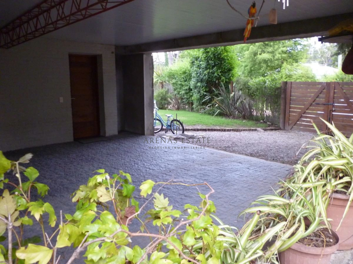 Casa ID.3097 - Casa en alquiler anual , lugano Punta del este 