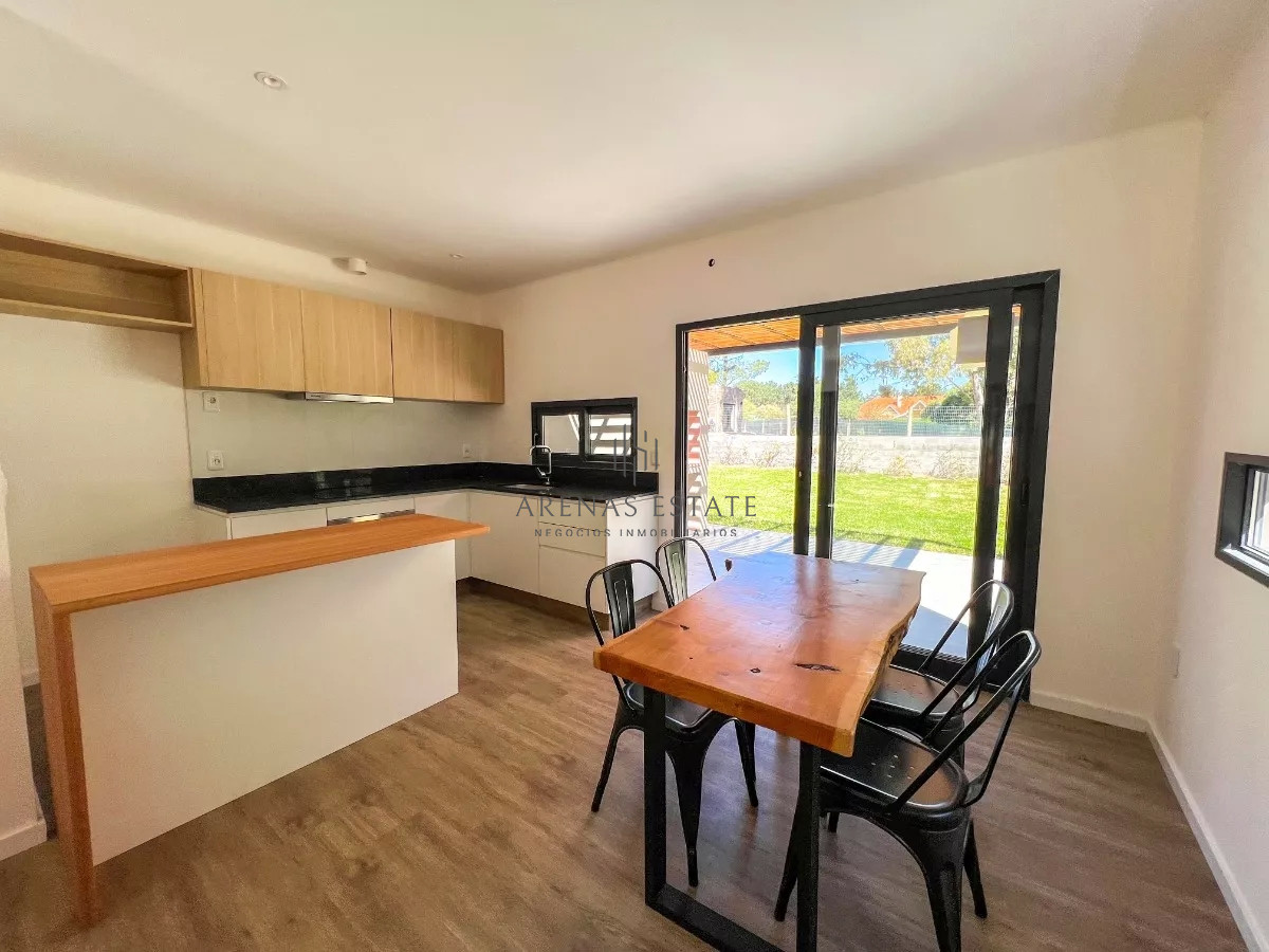 Casa ID.2748 - Casa en venta a estrenar en Parque Burnett 