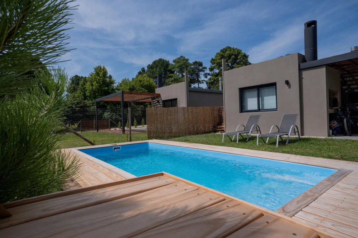 Casa ID.2748 - Casa en venta a estrenar en Parque Burnett 