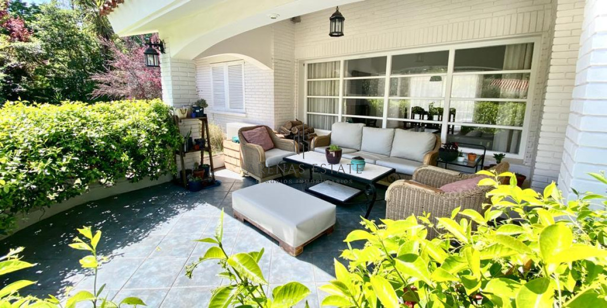 Casa ID.1452 - En venta casa en zona Mansa 