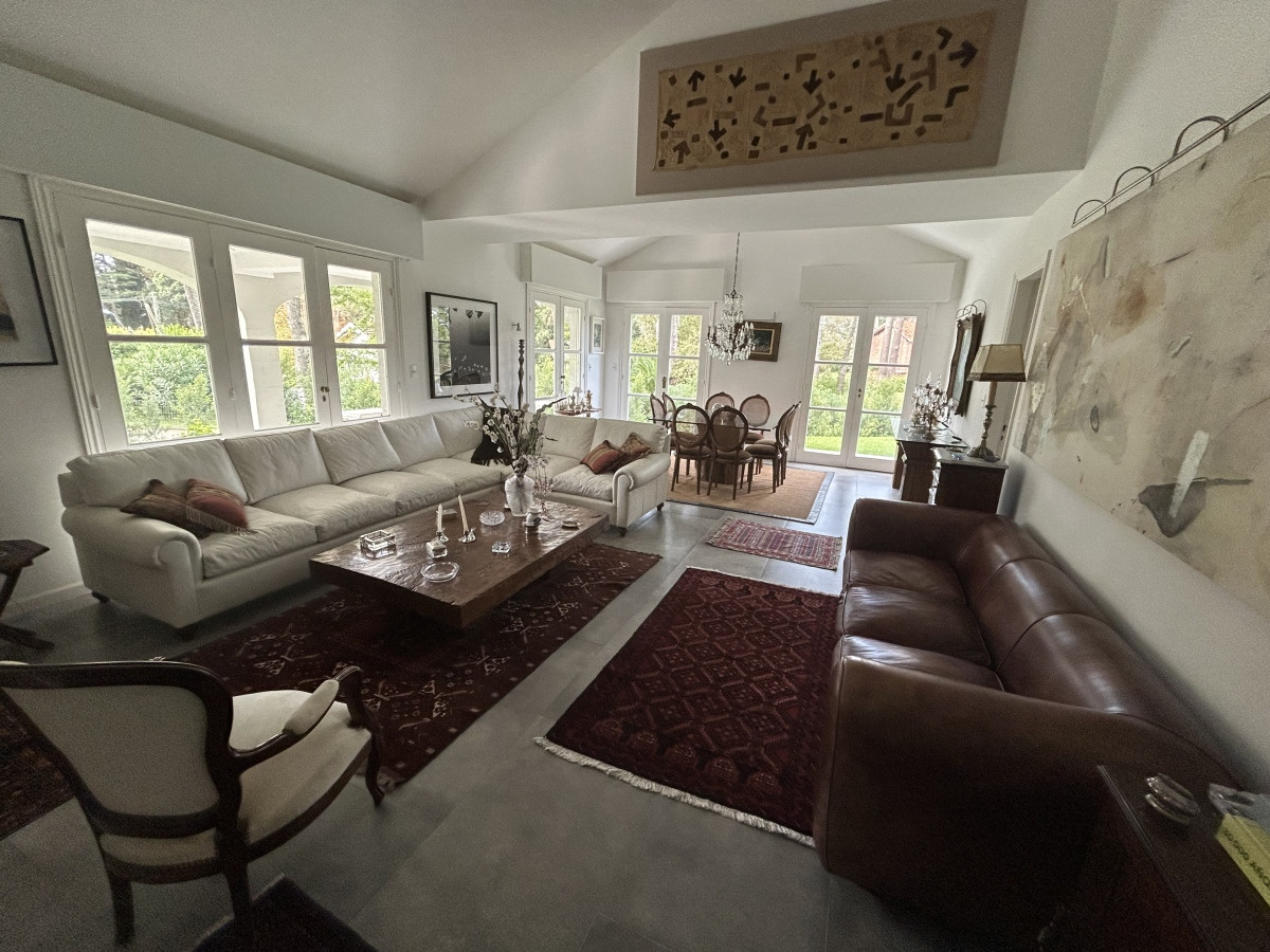 Espectacular casa en venta ubicada en San Rafael Punta del Este , 4 dormitorios 