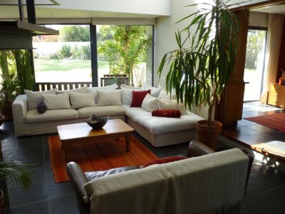 Casa en alquiler anual , lugano Punta del este 